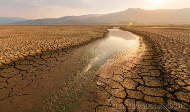 Sử dụng nước đầu nguồn quá lớn làm gia tăng đất mặn