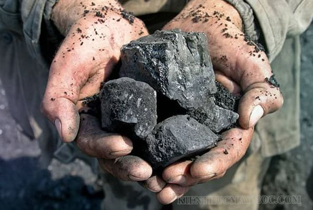 Than đá thuộc đối tượng lao động tự nhiên